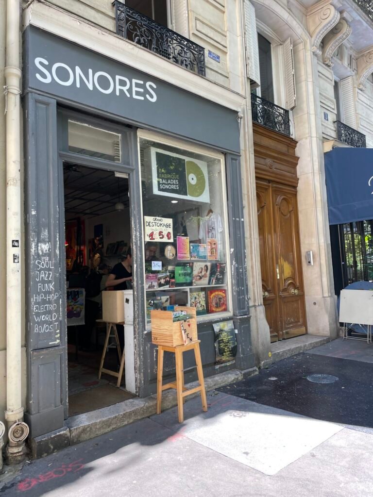 avenue trudaine paris