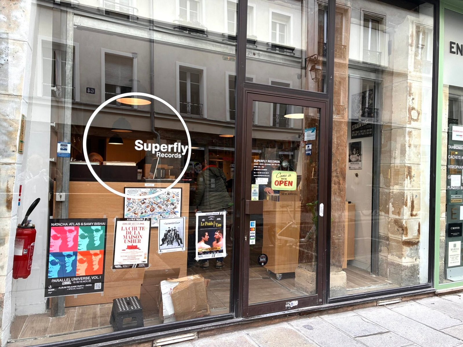La façade extérieure de Superfly (disquaire parisien) prise le 22 octobre 2026